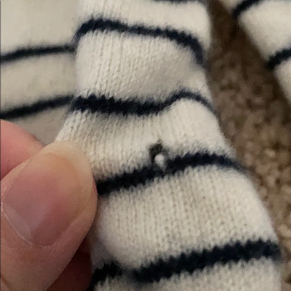 FINAL- Jacqsi girl sweater 3 - Picture 2 of 6